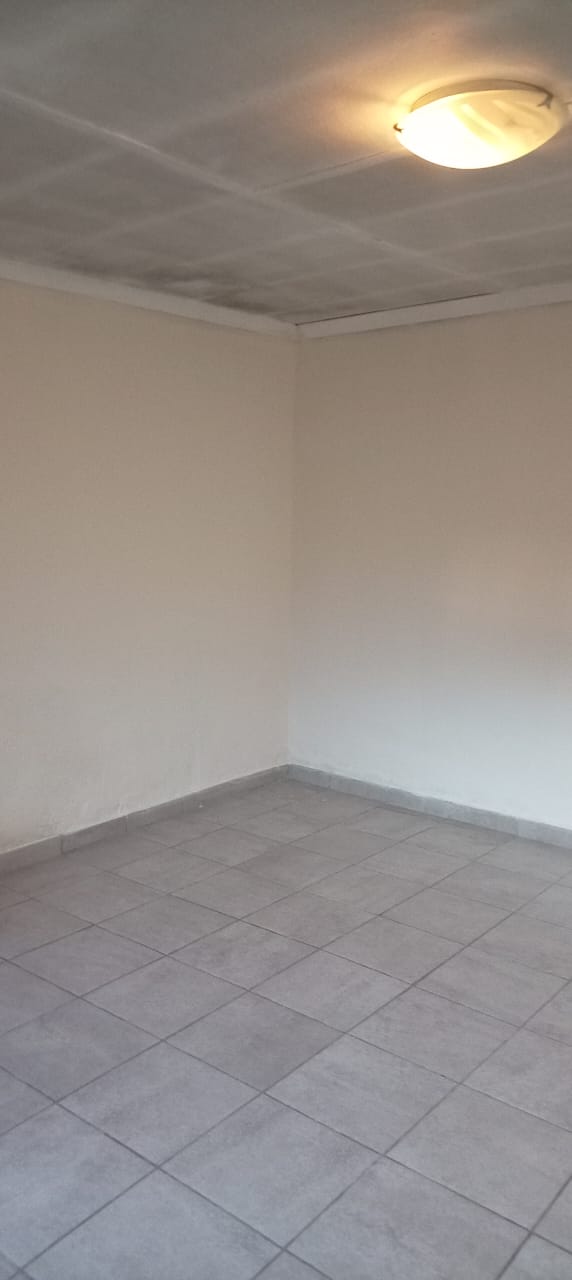 To Let 1 Bedroom Property for Rent in Promosa North West